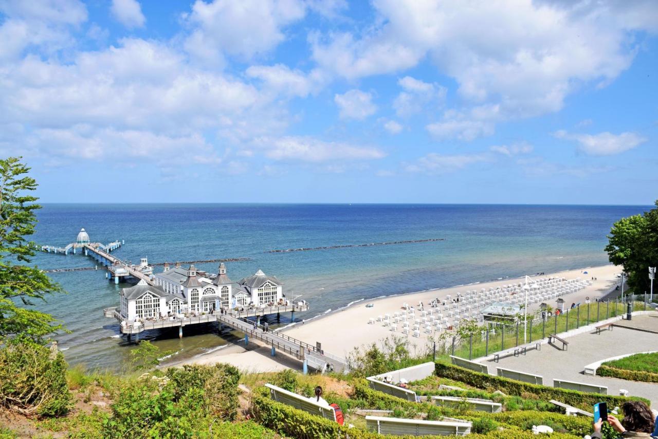 Schoenes Ferienhaus Mit Kamin Und Sauna Im Ostseebad Sellin Exteriör bild