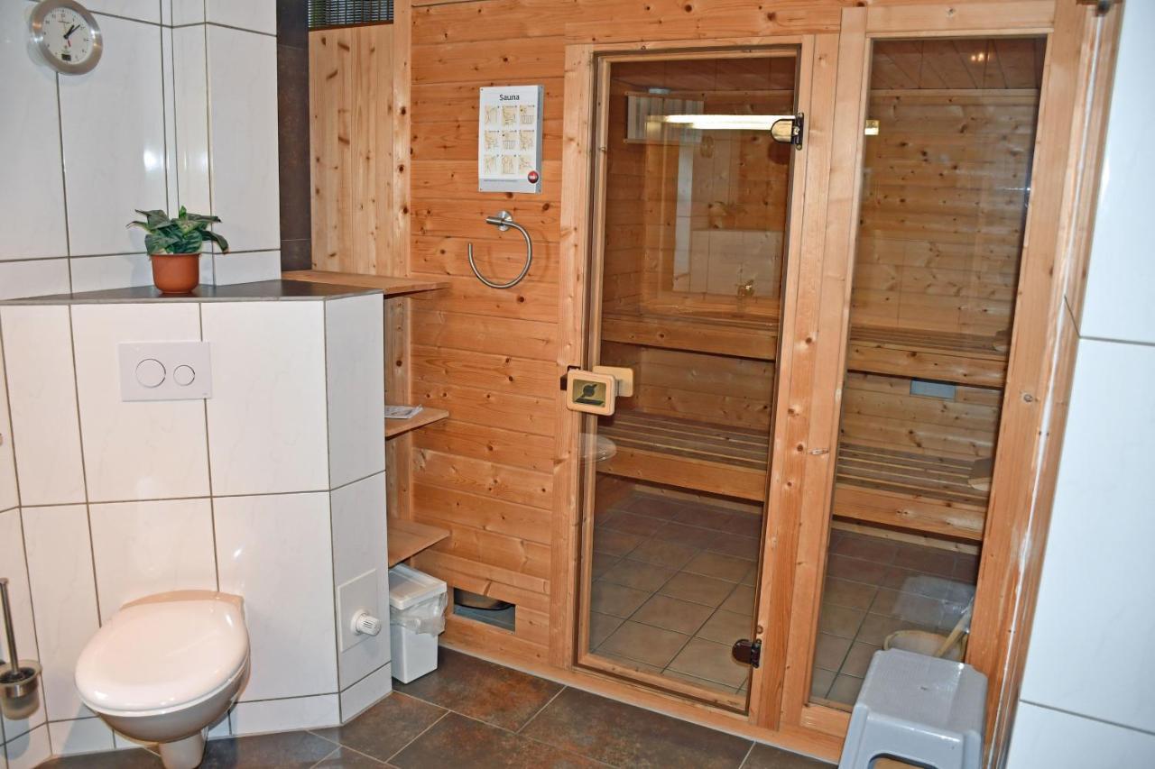 Schoenes Ferienhaus Mit Kamin Und Sauna Im Ostseebad Sellin Exteriör bild