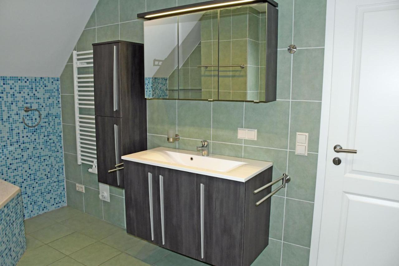 Schoenes Ferienhaus Mit Kamin Und Sauna Im Ostseebad Sellin Exteriör bild