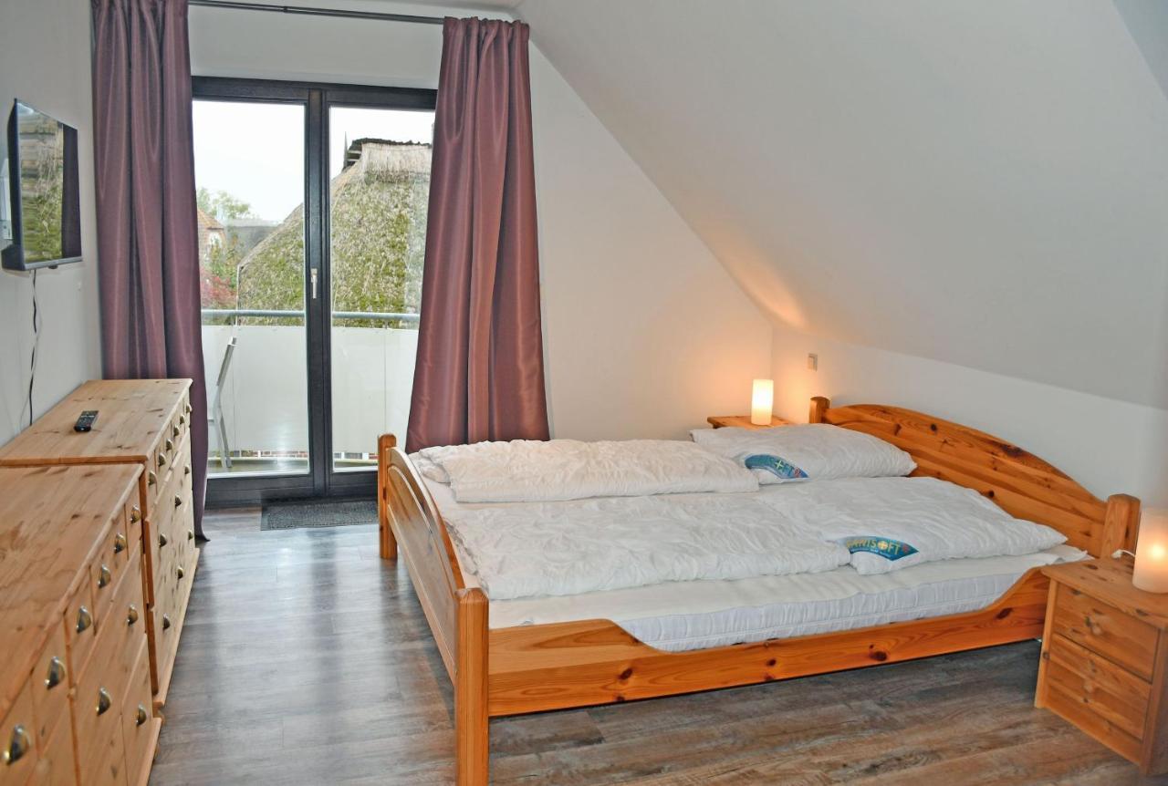 Schoenes Ferienhaus Mit Kamin Und Sauna Im Ostseebad Sellin Exteriör bild